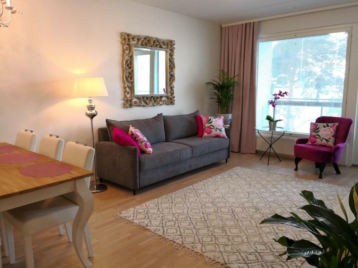 Charming Pine View Apartment Vanda Exteriör bild